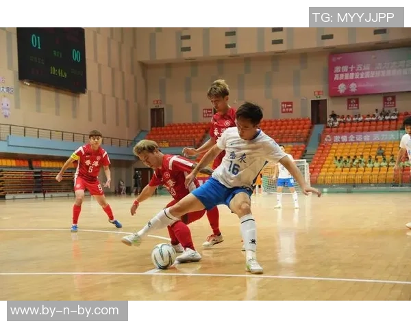 十五号的足球明星背后的故事与荣耀之路揭秘