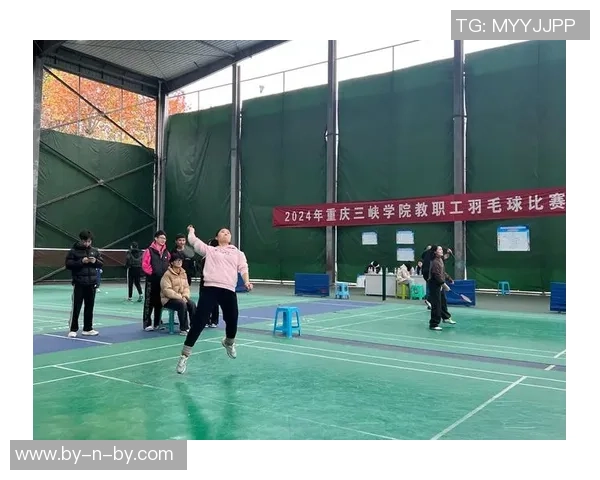 南京羽毛球队的团队协作精神与训练成果探讨